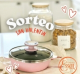 Ganate una sartencita ESSEN rosa de 18 cm, 1 taza Disneyland y 1 vaso de aluminio térmico Disney
